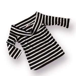 ✨4 for $25✨ Zara Off Shoulders Striped Shirt
